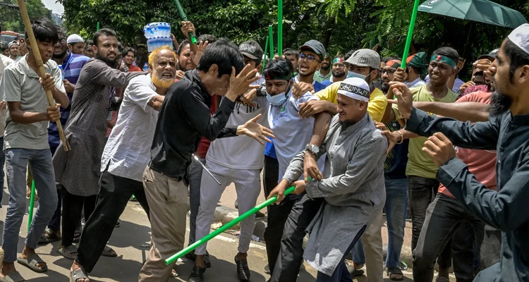ক্ষমতার পালাবদলে বেড়েছে সহিংসতা: ব্রিটিশ প্রতিবেদন