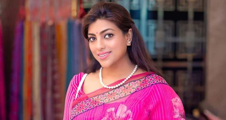 নতুন ধারাবাহিকে মৌ